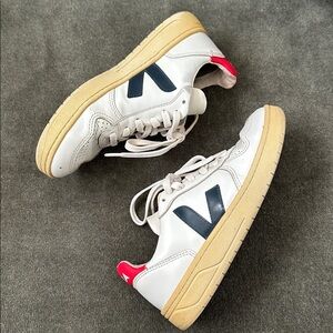 Veja V-10 Sneakers